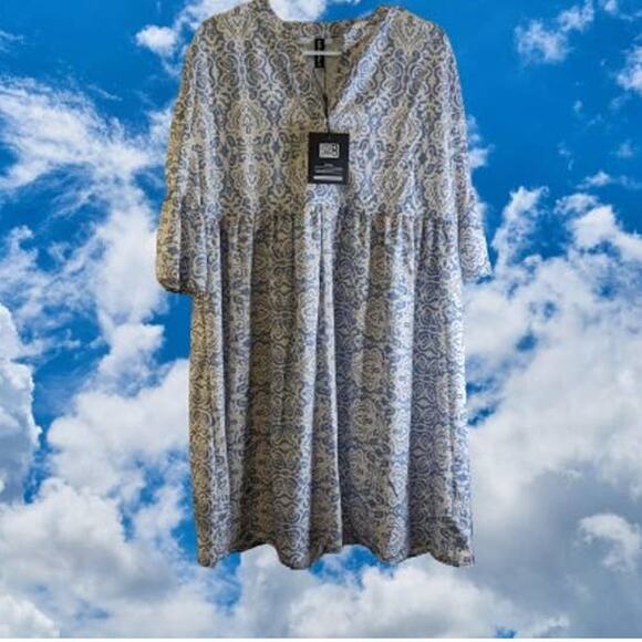 Just Fashion Now XL NWT half bell sleeve blue and white flowy dress. Poly blend - Picture 1 of 1